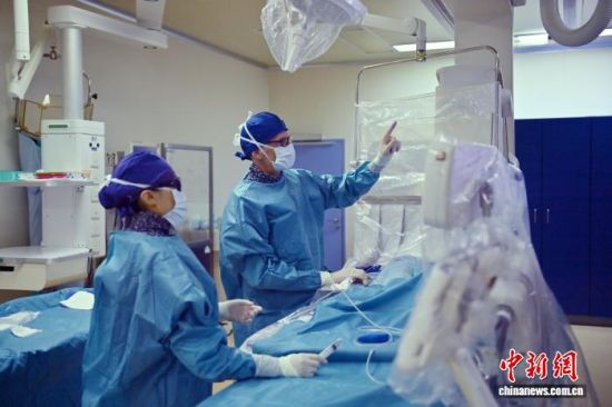 10��17���������L(zh��ng)����������(��)�����g(sh��)�������� �z